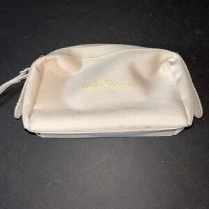 Ferragamo parfum pouch